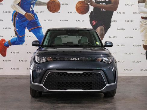 Used 2023 Kia Soul LX FWD image 19