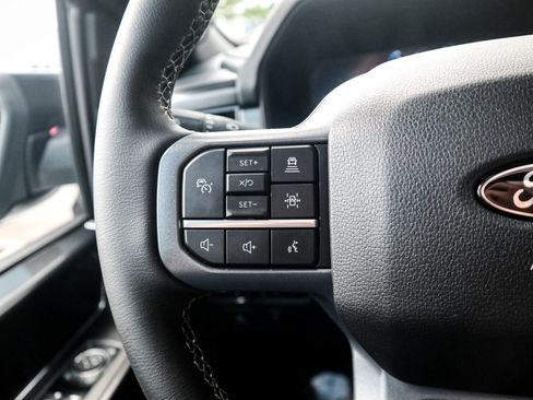 Used 2025 Ford F150 Lariat AWD/4WD image 19