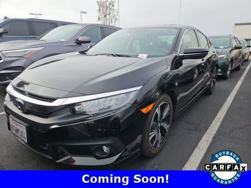 Used 2018 Honda Civic Touring image 1