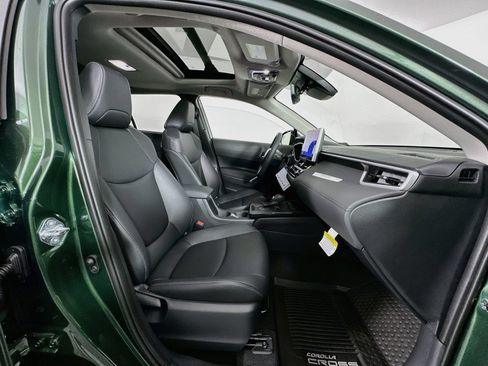 Certified 2026 Toyota Corolla Cross XLE w/ Convenience Package AWD/4WD image 30