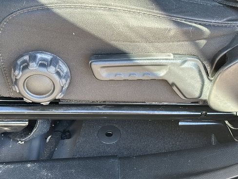 Used 2023 Jeep Wrangler Sport image 26