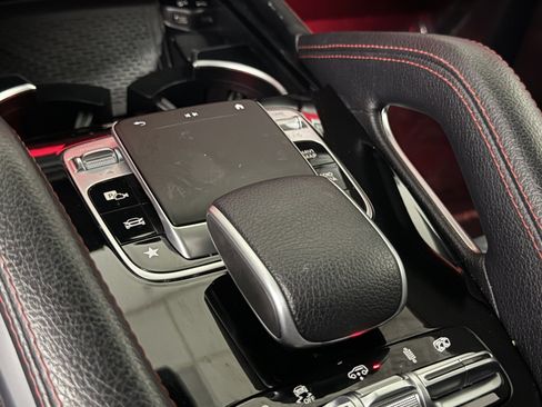 Used 2023 Mercedes-Benz GLE 53 AMG 4MATIC image 31