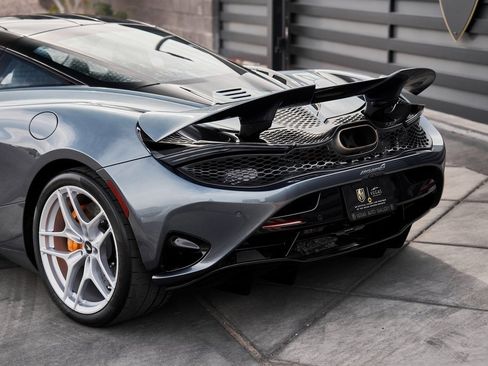 Used 2024 McLaren 750S image 19