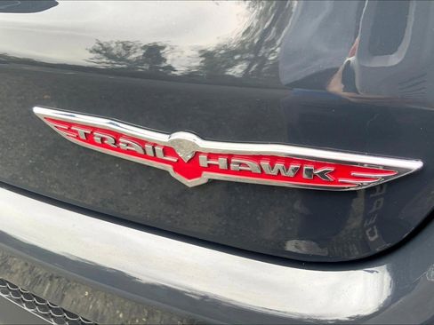 Used 2018 Jeep Compass Trailhawk w/ Navigation Group image 9