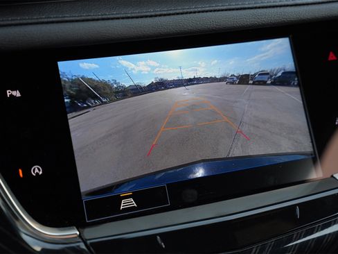 Certified 2025 Cadillac XT6 Premium Luxury image 13