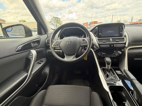 Used 2019 Mitsubishi Eclipse Cross ES AWD/4WD image 17