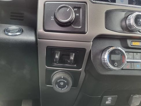 Used 2022 Ford F350 Lariat RWD image 22