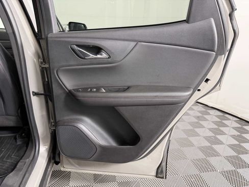 Used 2021 Chevrolet Blazer RS w/ Enhanced Convenience Package FWD image 13