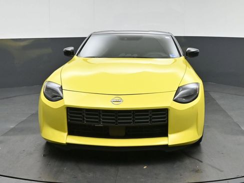 Used 2023 Nissan Z Performance w/ Floor Mat Package (L93) image 2