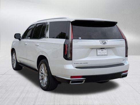 Used 2024 Cadillac Escalade Premium Luxury w/ Performance Package AWD/4WD image 3