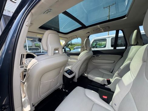 Used 2020 Volvo XC90 T6 Momentum AWD/4WD image 8