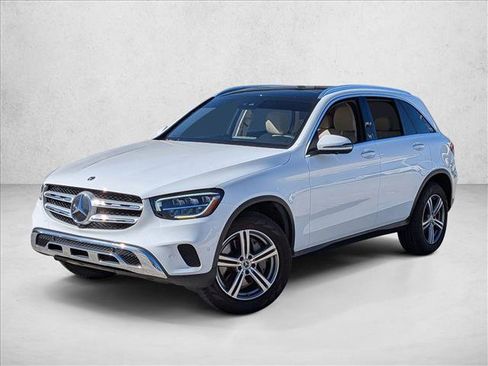 Certified 2022 Mercedes-Benz GLC 300 image 2