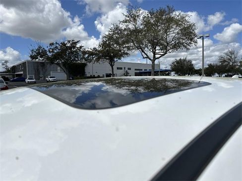 Certified 2022 Honda CR-V EX image 31