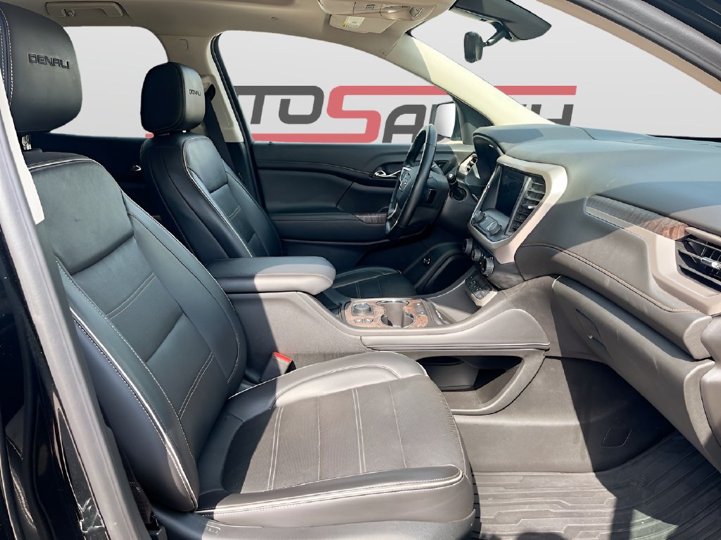 Used 2023 GMC Acadia Denali w/ Black Diamond Edition FWD image 32