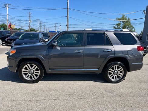 Used 2013 Toyota 4Runner Limited AWD/4WD image 2