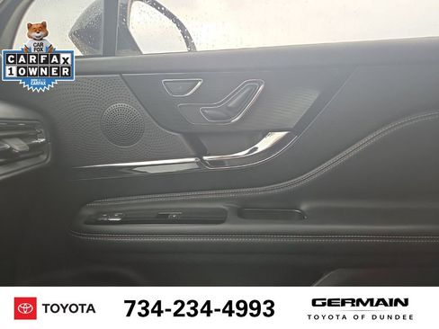 Used 2024 Lincoln Corsair AWD w/ Equipment Group 101A image 31