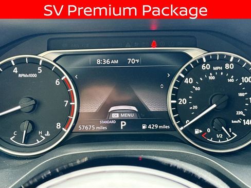 Used 2022 Nissan Rogue SV w/ SV Premium Package FWD image 9