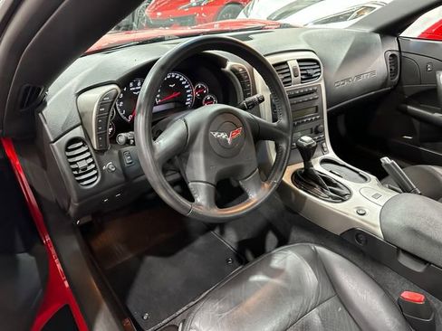 Used 2005 Chevrolet Corvette Convertible w/ Preferred Equipment Group RWD image 11