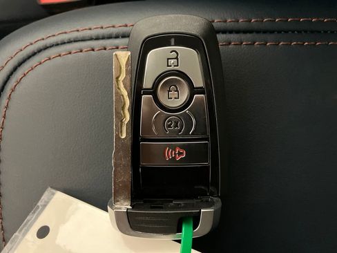 New 2026 Ford Maverick Lariat image 34