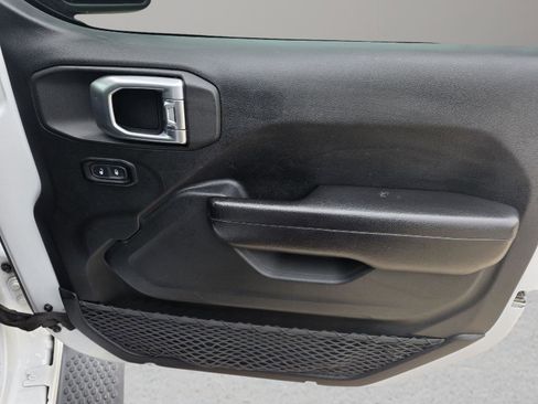 Used 2019 Jeep Wrangler Unlimited Sport S image 35