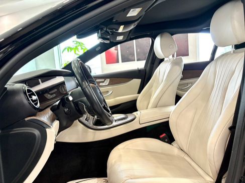 Used 2023 Mercedes-Benz E 350 4MATIC Sedan image 12