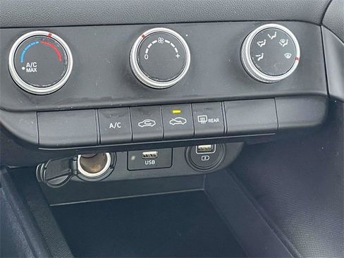 Certified 2023 Hyundai Elantra SE w/ Cargo Package image 20