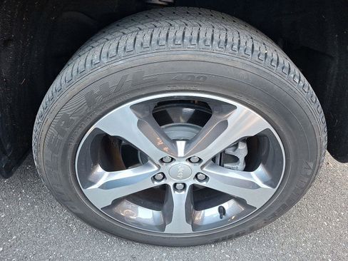 Used 2022 Jeep Grand Cherokee Limited 4xe w/ Luxury Tech Group II image 17