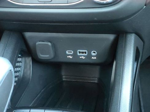 Used 2023 Chevrolet TrailBlazer LT w/ Convenience Package image 31