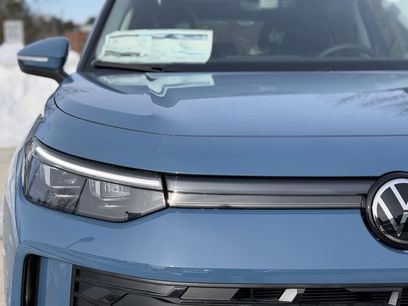 New 2026 Volkswagen Tiguan SE