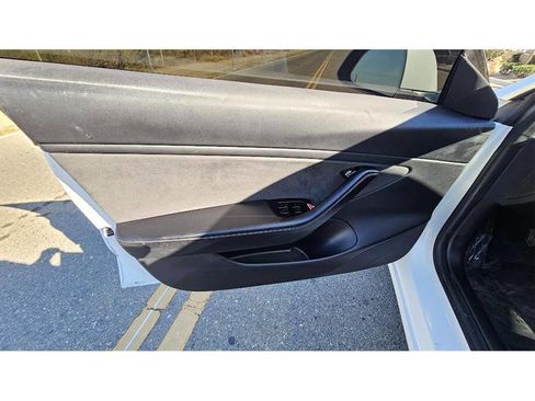 Used 2018 Tesla Model 3 Long Range image 35