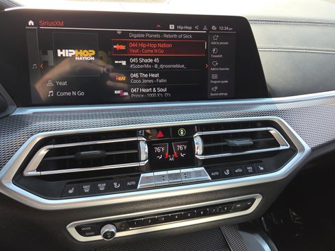 Used 2020 BMW X6 sDrive40i w/ M Sport Package image 32