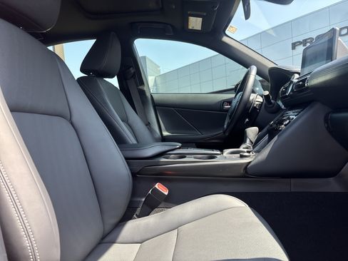 Used 2025 Lexus IS 350 F Sport RWD image 35
