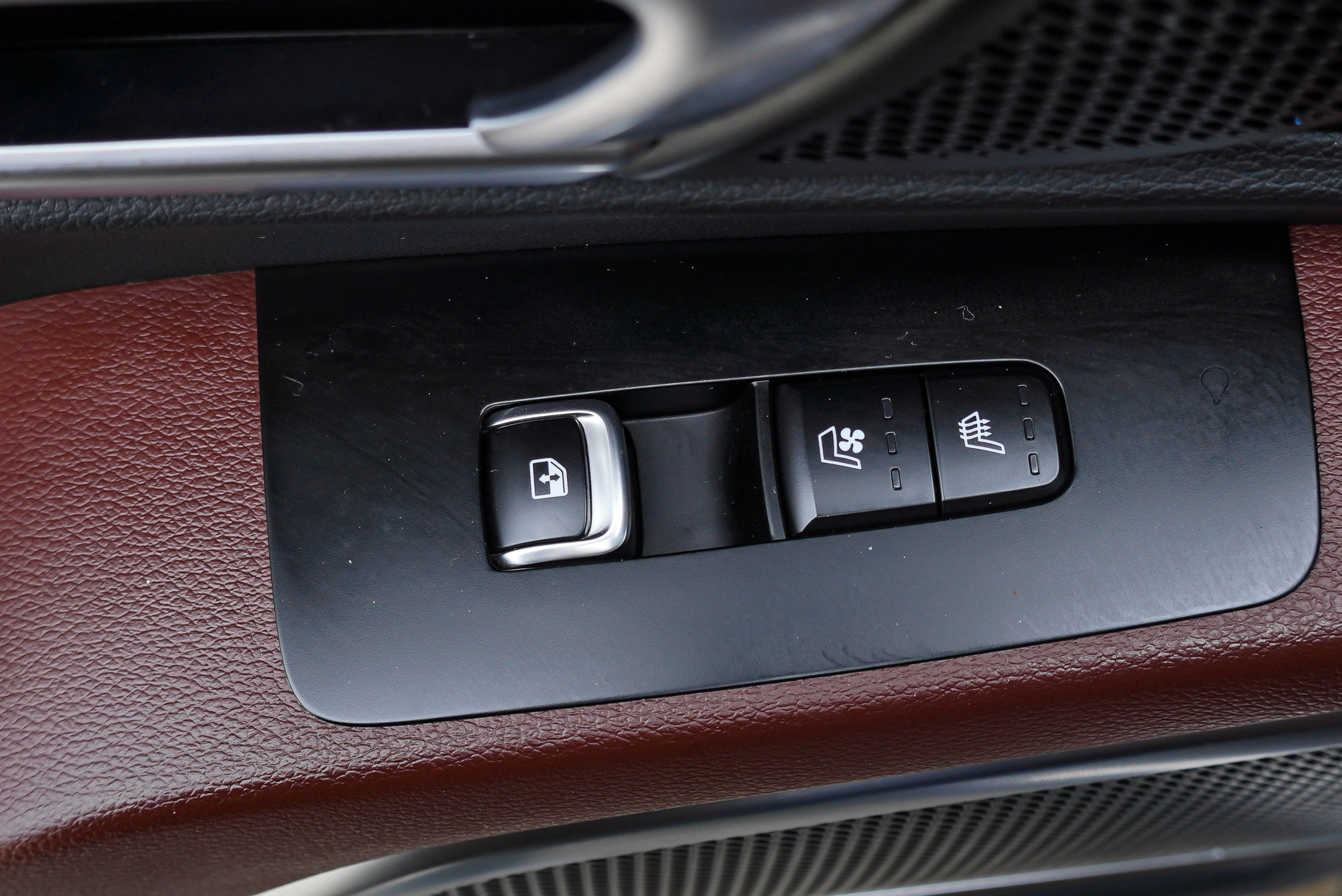 Used 2024 Kia Telluride SX Prestige AWD/4WD image 25