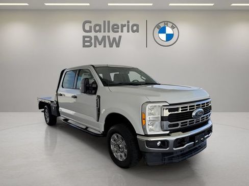 Used 2023 Ford F250 XLT AWD/4WD image 4