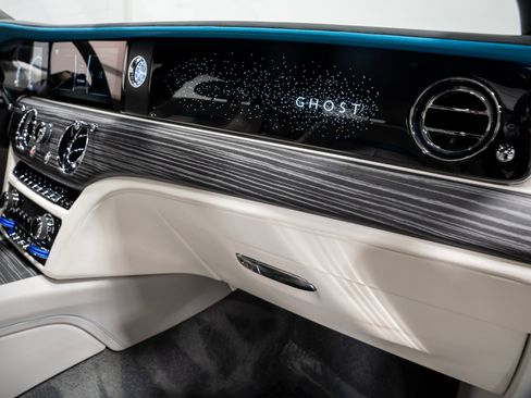 Used 2024 Rolls-Royce Ghost AWD/4WD image 69
