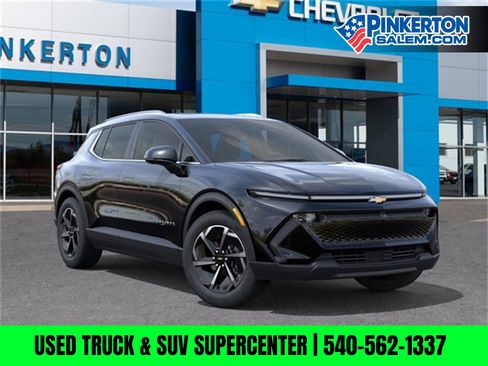 New 2026 Chevrolet Equinox EV LT image 1