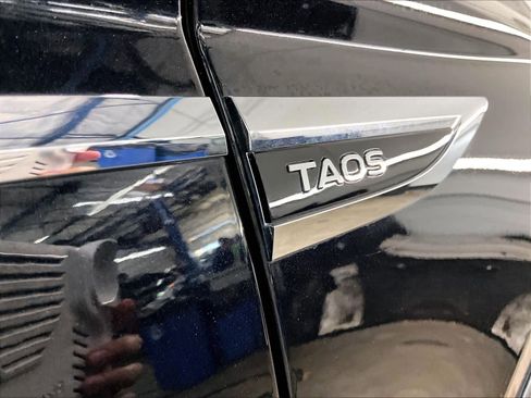 Used 2022 Volkswagen Taos S w/ IQ Drive S Package image 11