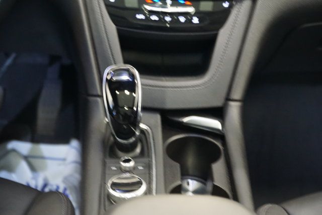 Used 2021 Cadillac XT5 Premium Luxury AWD/4WD image 15