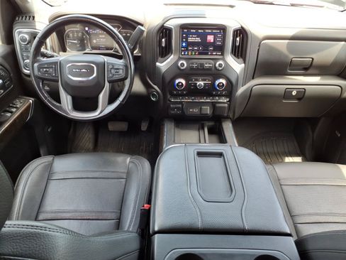 Used 2021 GMC Sierra 2500 Denali w/ Denali Ultimate Package AWD/4WD image 10
