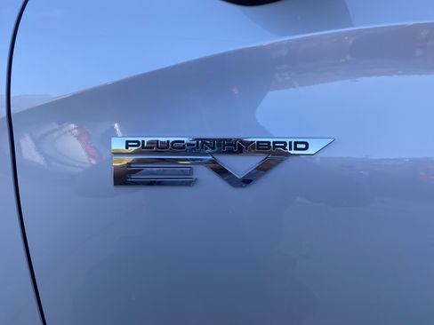 New 2025 Mitsubishi Outlander SE AWD/4WD image 37