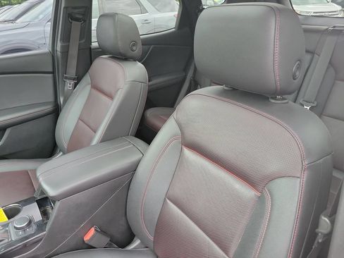Used 2022 Chevrolet Blazer RS w/ Enhanced Convenience Package FWD image 14