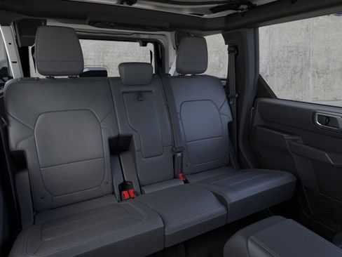 New 2026 Ford Bronco Outer Banks AWD/4WD image 11