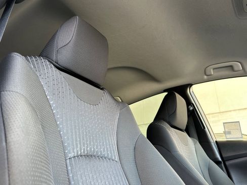 Used 2017 Toyota Prius Two w/ Carpet Mat Package FWD image 18