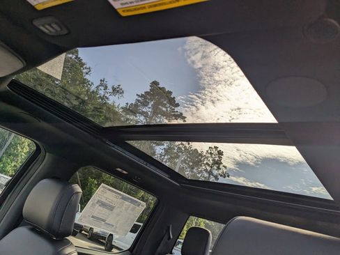 New 2025 Ford F150 Lariat w/ Equipment Group 502A High image 18