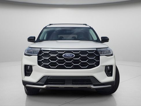 New 2026 Ford Explorer Platinum image 3