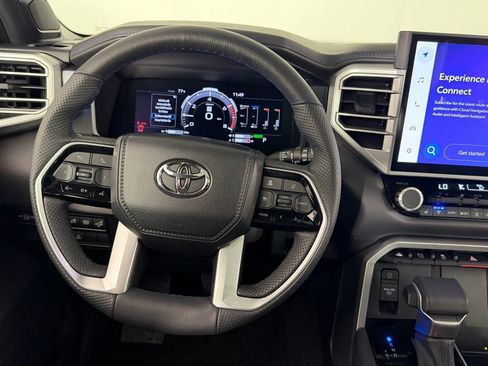 Used 2025 Toyota Sequoia Platinum image 13