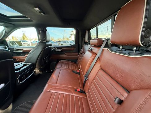 Used 2025 GMC Sierra 1500 Denali Ultimate image 5