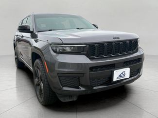Used 2022 Jeep Grand Cherokee L Laredo video 1