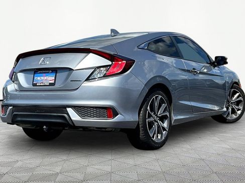 Used 2019 Honda Civic Touring image 7