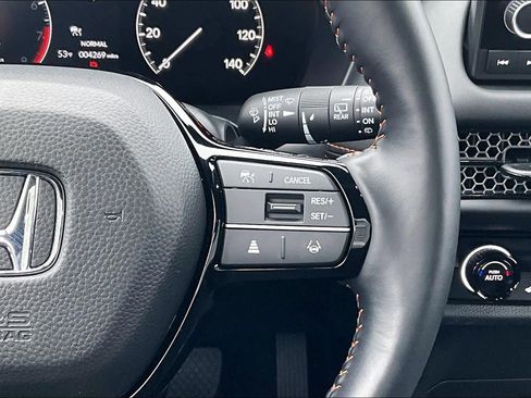 Used 2025 Honda HR-V Sport image 26